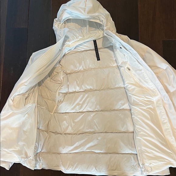 Lululemon NWT Wunder White Puffer Jacket XL - Picture 3 of 14